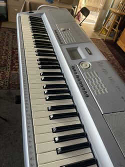 Yamaha Keyboard 