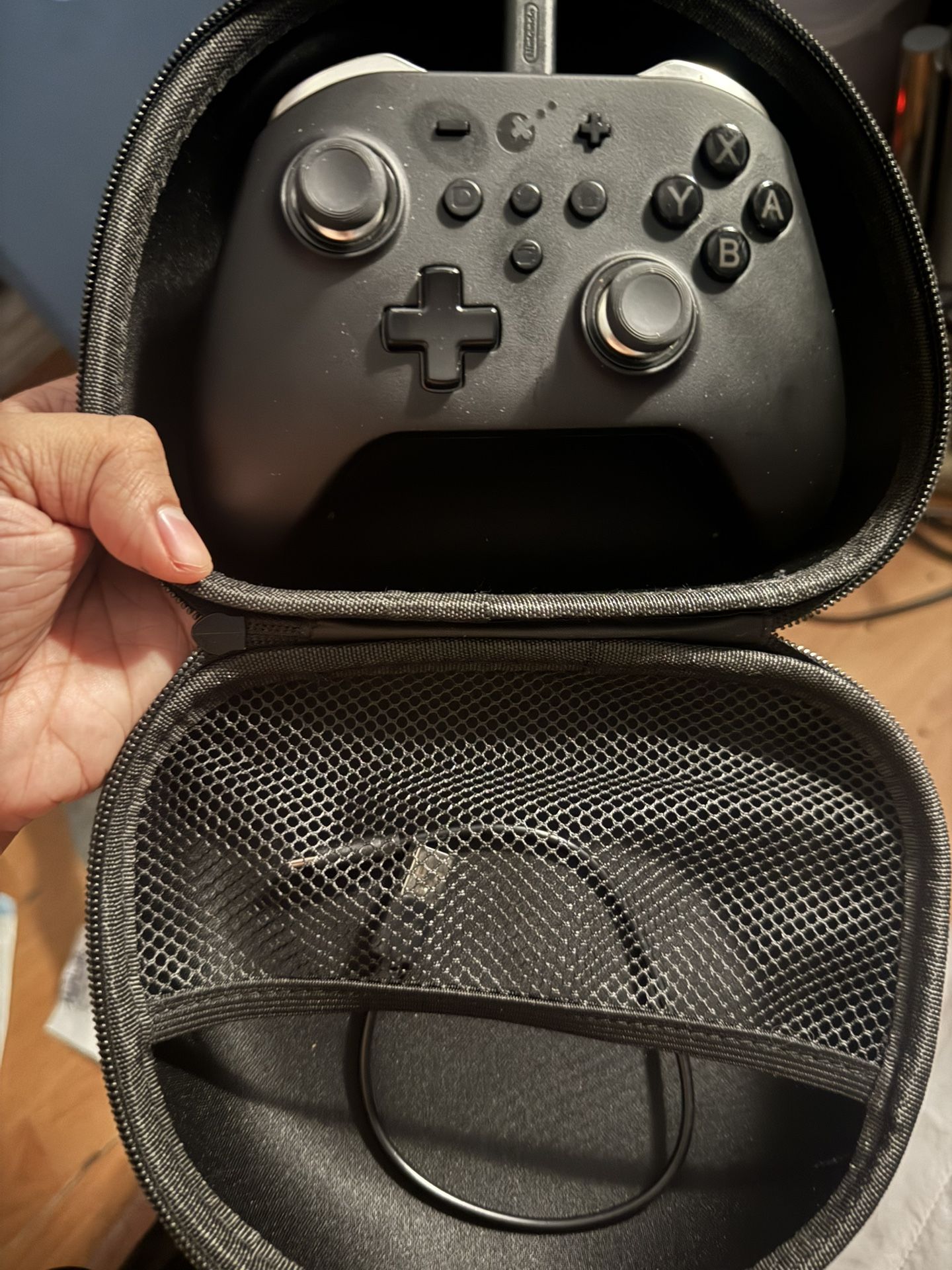 Zen pro w/ Carrying Case And Charger