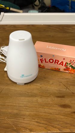 Diffuser & Essential Oils