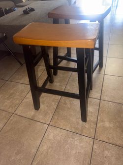 Set of 2 Wooden Backless Bar Stools