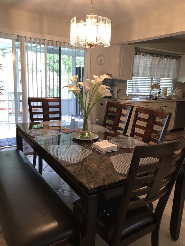 Dinning table for Sale in Port St. Lucie, FL OfferUp