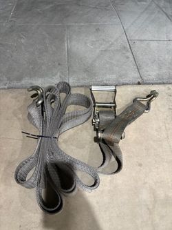 Heavy-Duty Ratchet Strap
