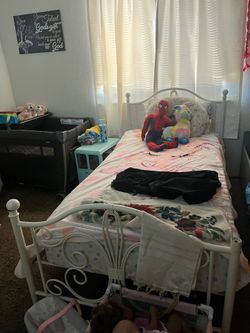 Twin bed frame