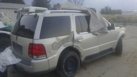 2005 Lincoln Aviator