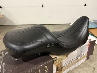 “BRAND NEW” Harley Davidson LePera LK957DL Seat