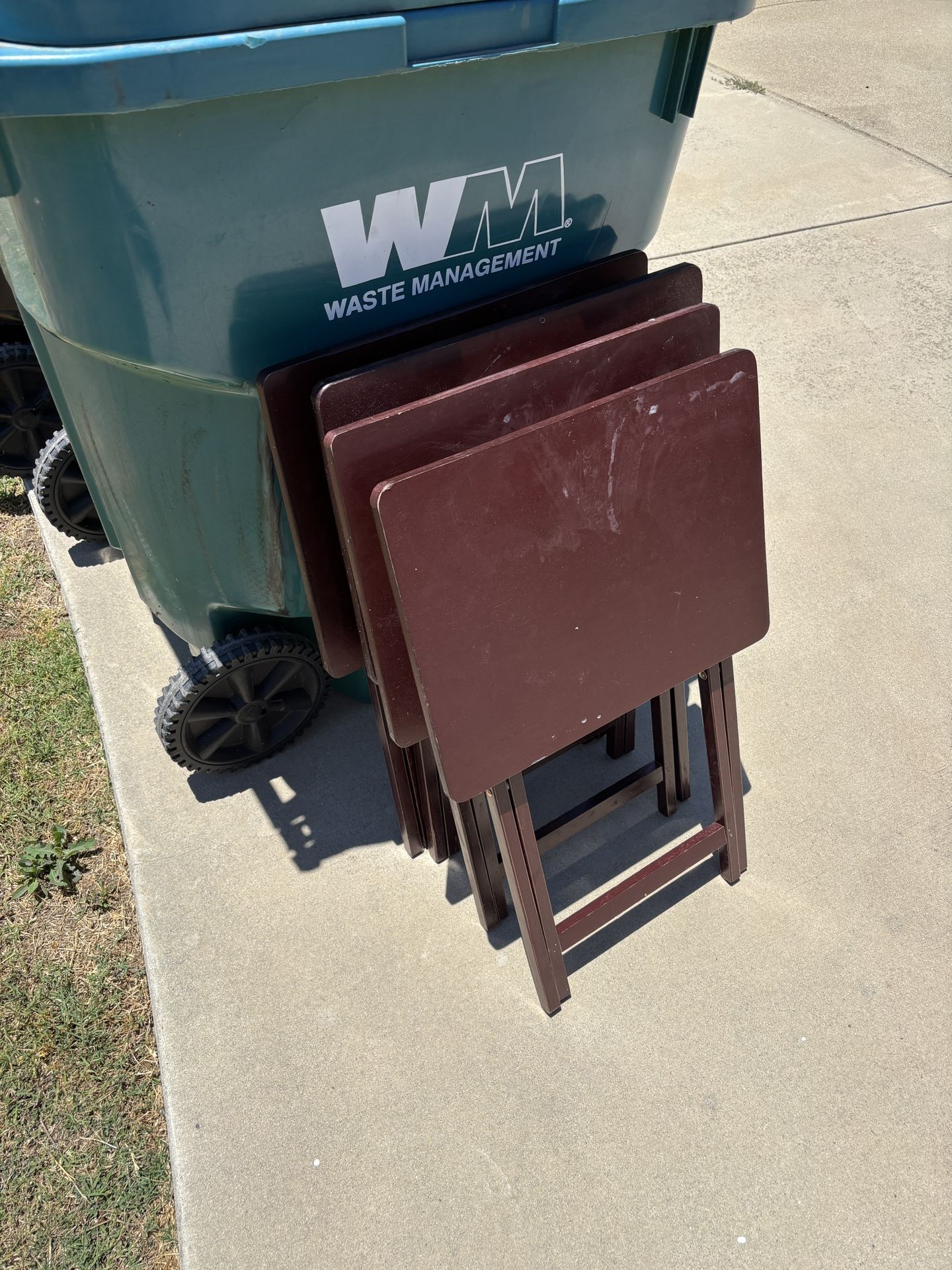 Lil Tables Foldable