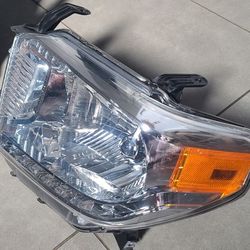 2014-20 OEM Toyota Tundra DRIVERS LH Headlight