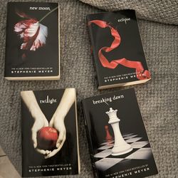 Twilight Saga Complete Set - 4 Books