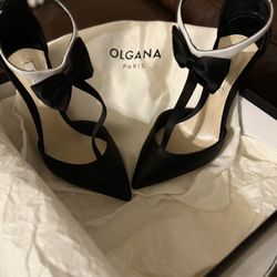 *NWT Olgana Paris Tuxedo Heels *size 7 (37 UK)