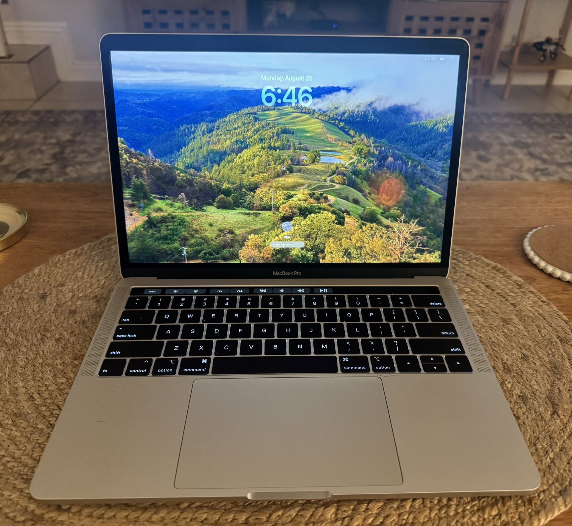 MacBook Pro 13-inch – Fast, Clean, Works Perfect