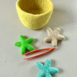 Lovevery Tweezer and Felt Stars Set
