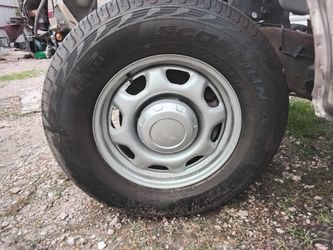 2025 FORD F150 RIMS AND NEW TIRES READ THE DESCRIPTION LEE LA DESCRIPTION