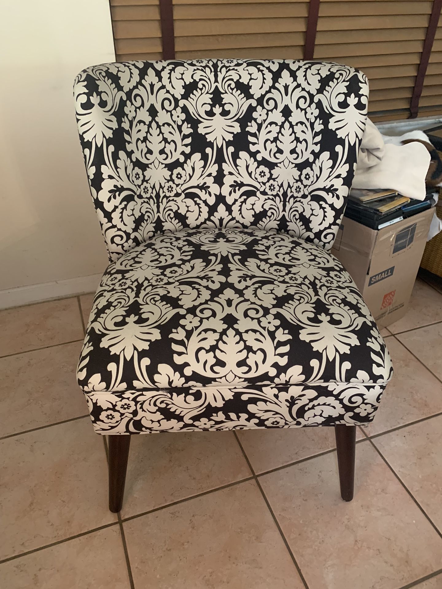 Accent Chairs