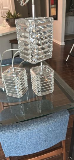 3 Crystal Pendant lights