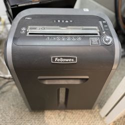 Fellows 79Ci Paper Shredder
