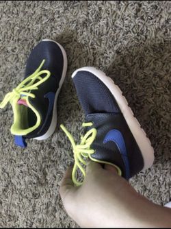Nike Roshe Shoes ❗️