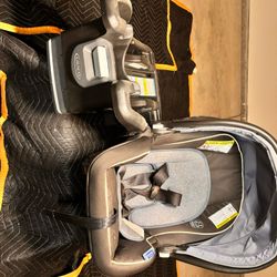 ✨Graco Infant Car Seat- Clean, Smoke Free, Safe & Ready For Your Little One! ✨