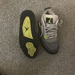 Jordan 4s Neon 95s Retail 400-500