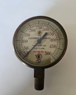 Brass pressure gauge