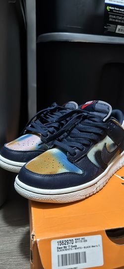 Nike Dunk Size 7 obsidian graffiti