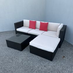 Patio set (FREE DELIVERY)