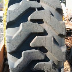 Bobcat Tire