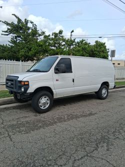 2011 Ford E-250