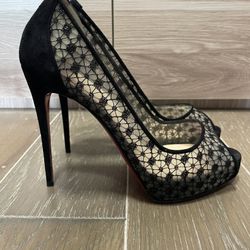 Christian Louboutin Size 7