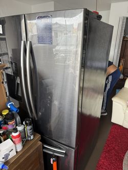 Samsung Fridge Works Great 
