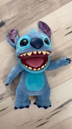 Disney Real FX Stitch Puppet