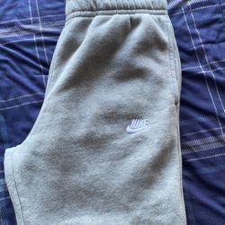 Nike Essential Sweatpant Joggers M