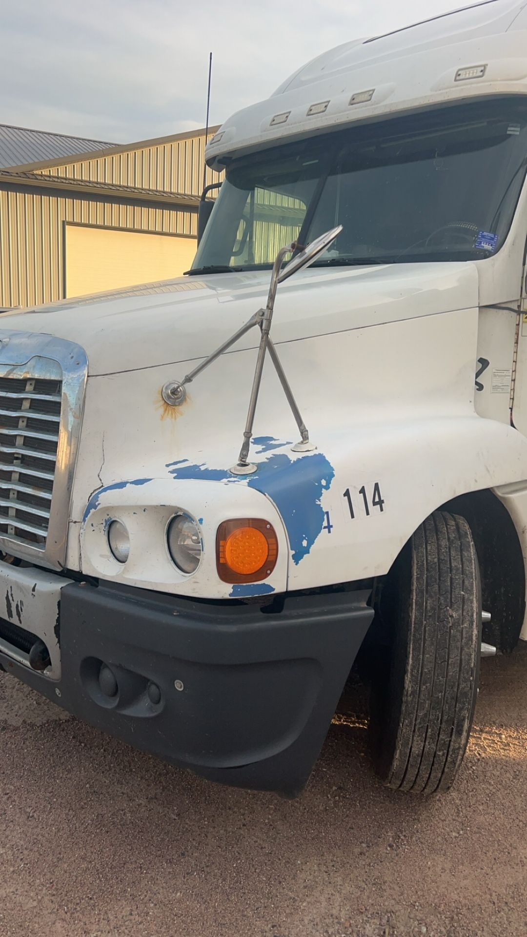 2005 Freightliner Century