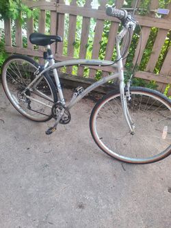 Diamondback bike Size 700c