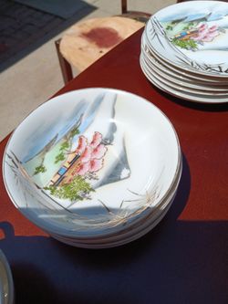 Kutani porcelin Dinner Set