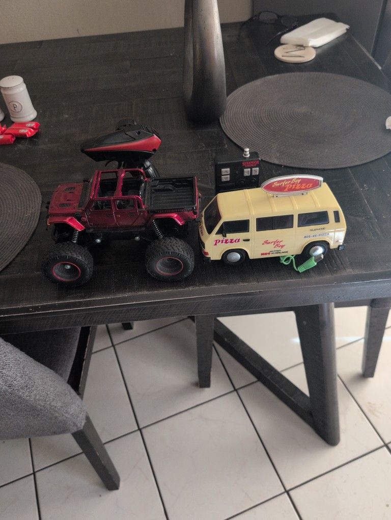 Us In 1 Hour I Left The Game And Now I'm Inviting You To The Party Two Sets Of Remote Control Cars Take Both