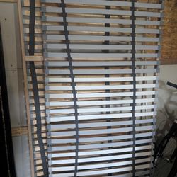 IKEA Twin Platforms- 2 Make King size bed 