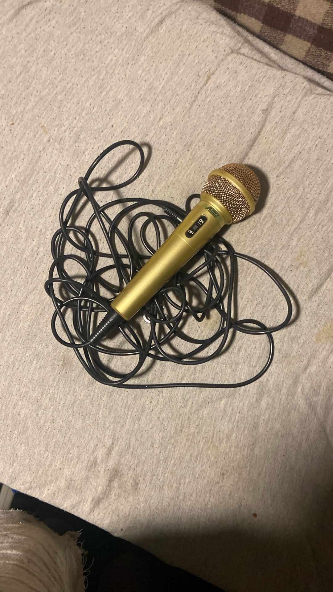 2000's AUDIO GOLD ADM 104 mic