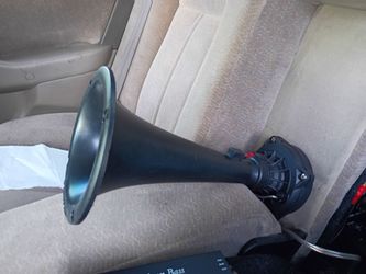 New prv compression horn loud $50firm price pickup only serious buyers please