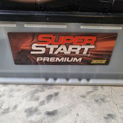 Super Start Premium Standard Flooded Top Post Battery 