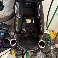 Graco Car Seat 10 In One- Used