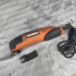 WORX 2.5-Amp Corded Oscillating Multi-Tool WX665L—Like New, 2.5Amp, Var Speed Dial, New Unused Blades, Blade Wrench, 6’ Cord