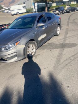 2017 KIA Optima