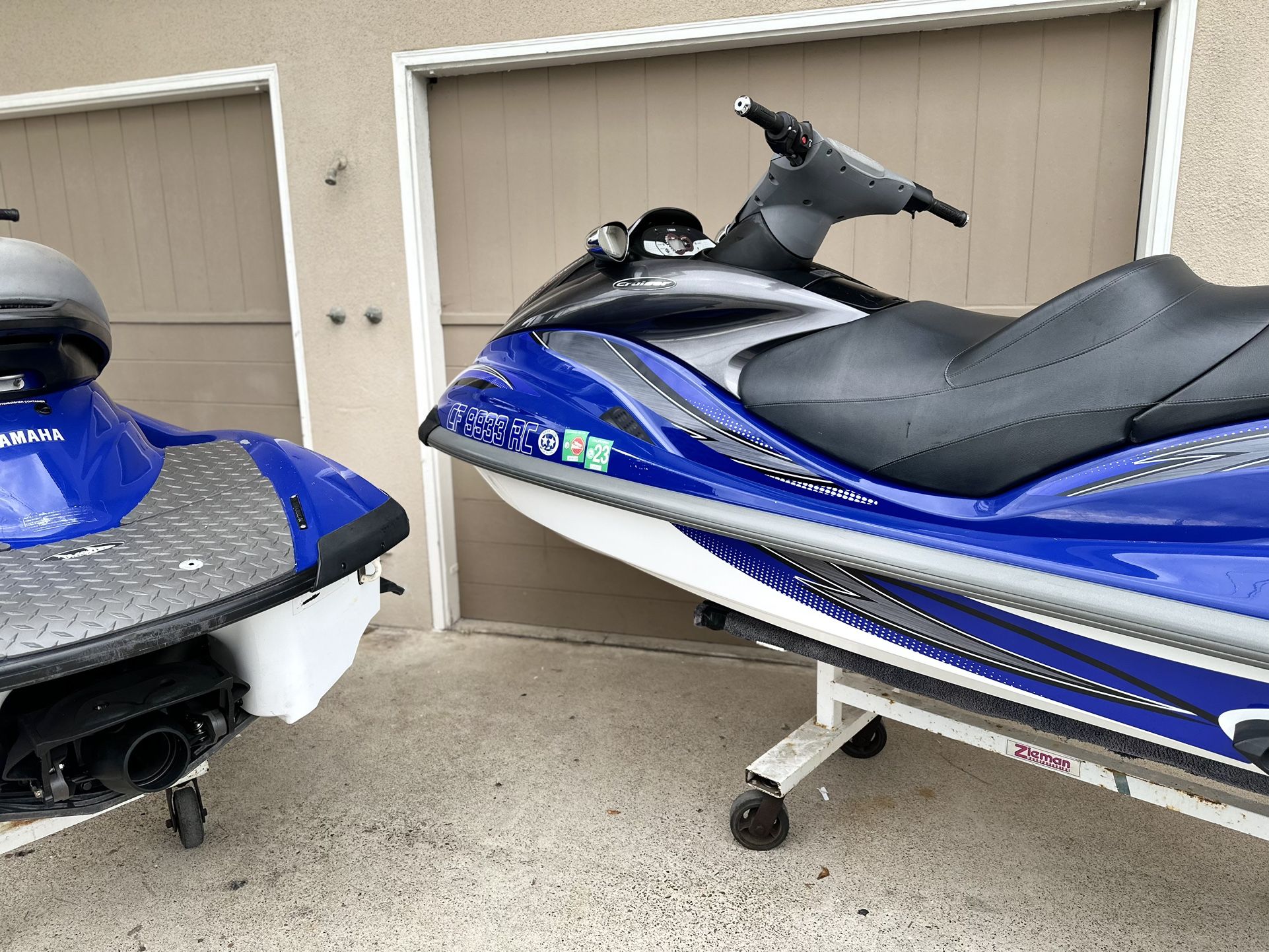 2005 Two Yamaha FX HO cruiser Waverunners / skis and trailer clean