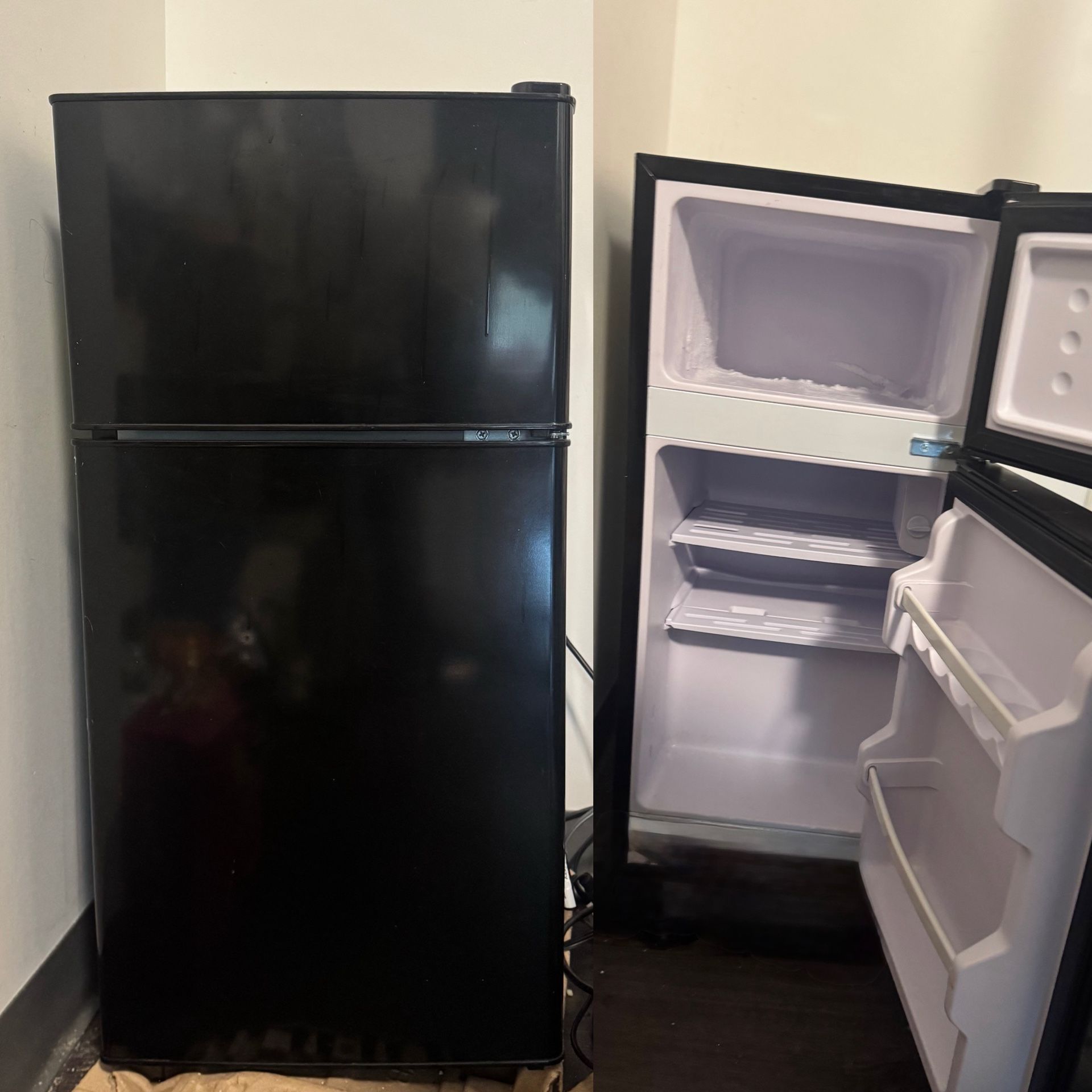 Mini fridge Of 2.4 Cubic Litre