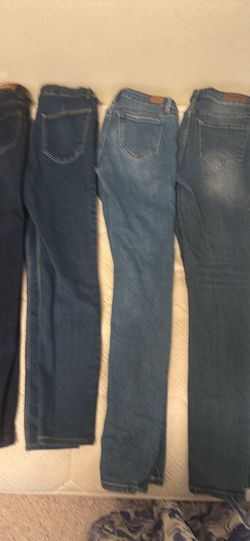 Skinny jeans for girls like new each $4