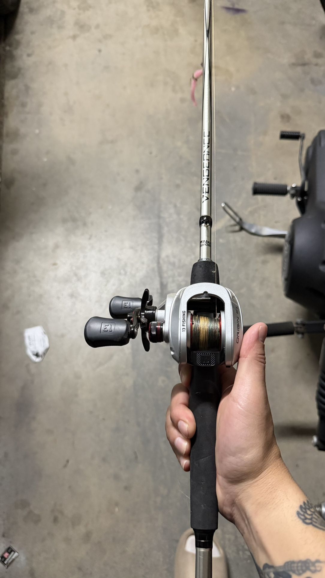 Abu Garcia Vengeance 7’ Bait caster x 13 Fishing F1 Reel LEFT