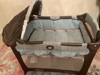 GRACO TRAVEL CRIB
