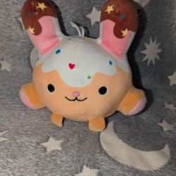  Smooshy Mushy Plush Bitsy Bunny Toy 2018 6.5" Plush Stuffed Animal

This is an ice cream bunny! 