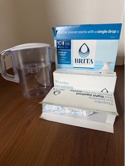 Brita Water Pitcher and 8 Filters