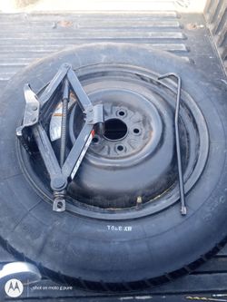 Spare tire with Jack for SUV